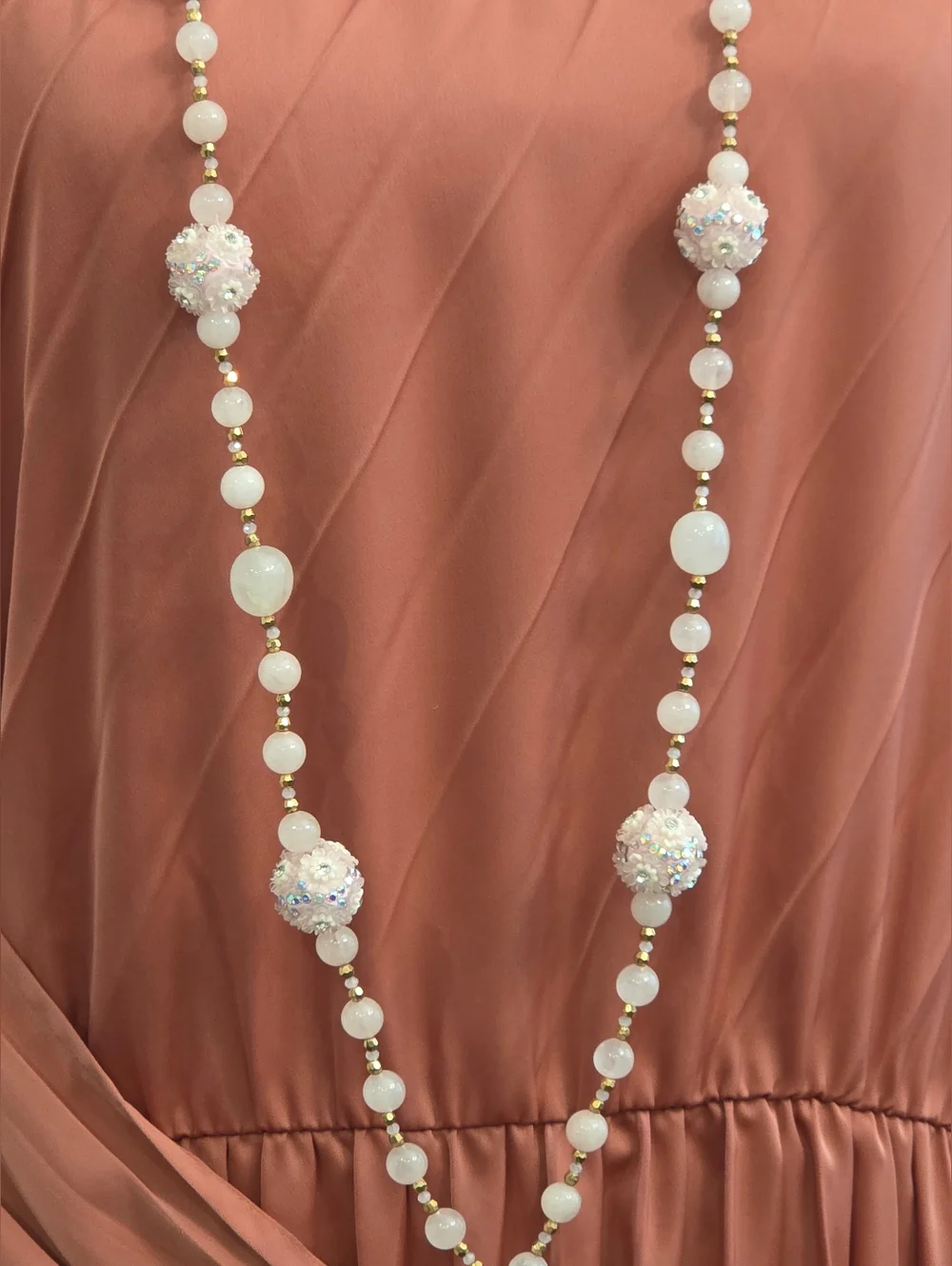 Rose Quartz Lanyard with Rhinestone-Studded Floral Beads - Picture 3 of 5